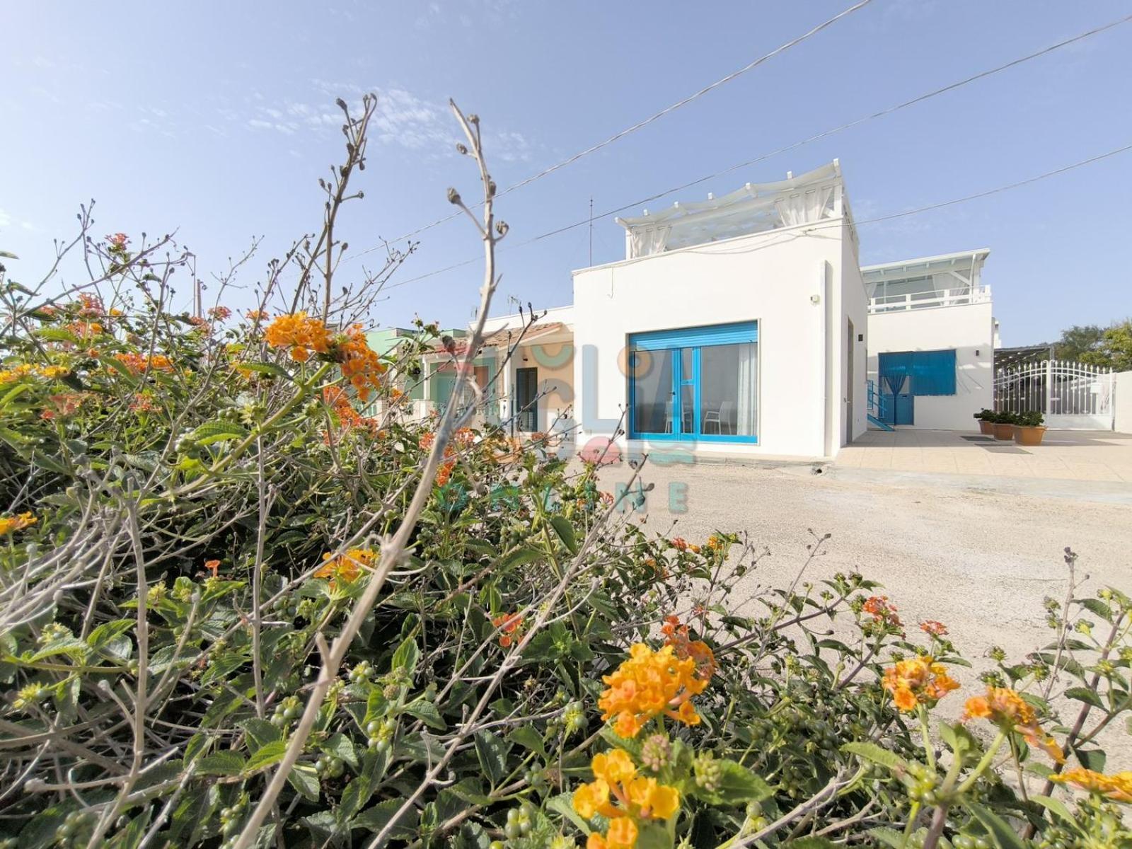 דירות Capilungo Bilocale Blue House Fronte Mare, A Posto Rosso מראה חיצוני תמונה